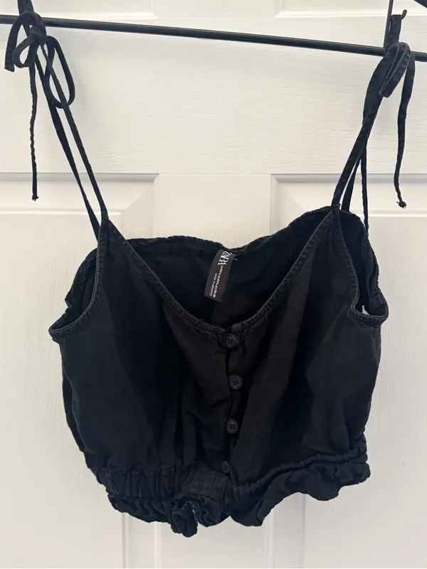 Zara Black Tie-Shoulder Button Crop Camisole - Image 2