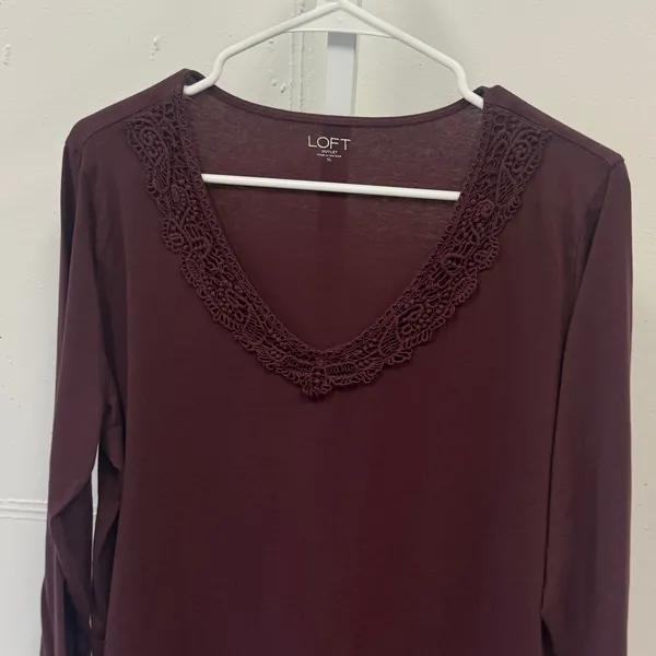 Loft Outlet XL Burgundy Crochet Lace V-Neck Long Sleeve Cotton Top Soft - Image 3