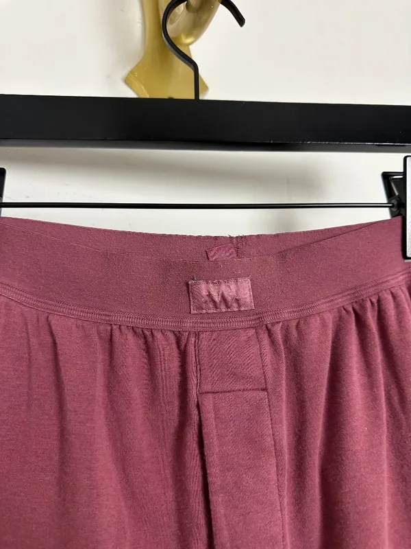 SKIMS Boyfriend Loose Pant in Oxblood Size X-Small - Image 4