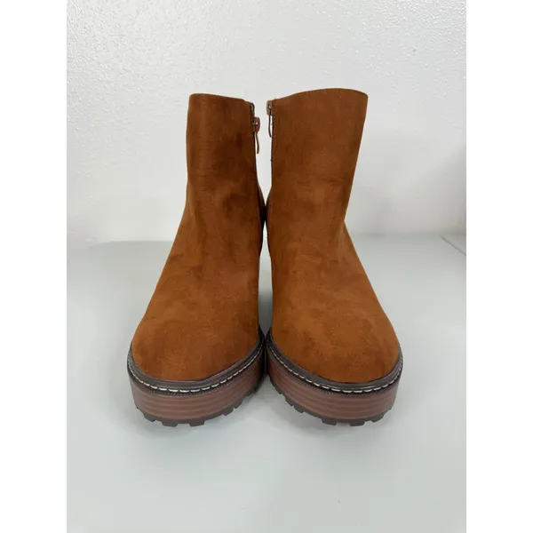 Torrid Brown Chunky Heel Platform Ankle‎ Boots Size 9.5 Wide - Image 2