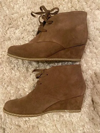 DV by Dolce Vita Suede Wedge Booties - Image 4