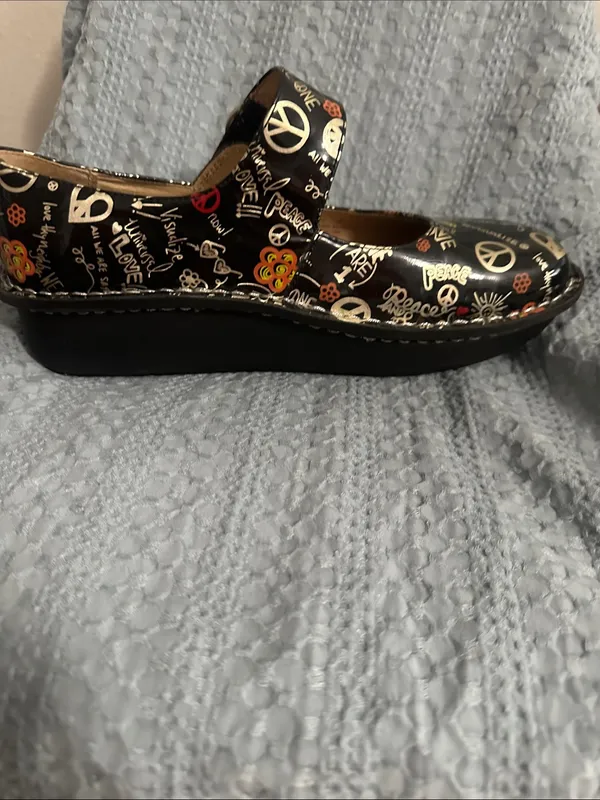 Alegria Ladies Mary Jane Shoes with Peace & Flower Print - Sz 38 - Image 5