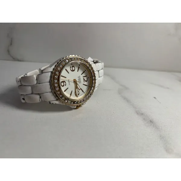 Embassy by Gruen White Enamel Crystal Bezel Quartz Watch Gold Tone Accents - Image 10