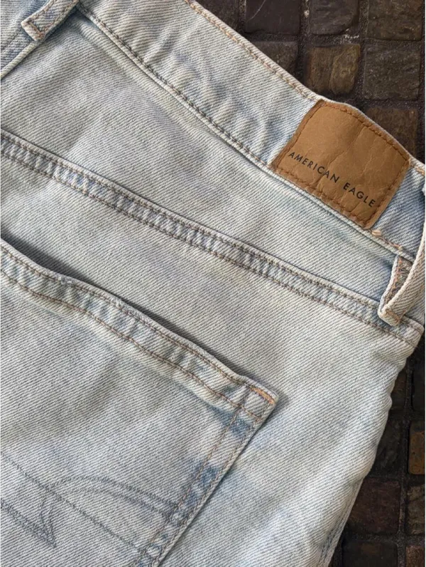 Vintage Y2K American Eagle Low Rise Distressed Denim Cutoff Shorts size 4 - Image 5