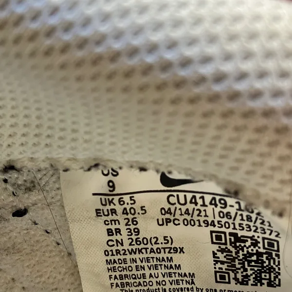 FINAL MARKDOWN Nike White Mesh Sneakers 9 - Image 2