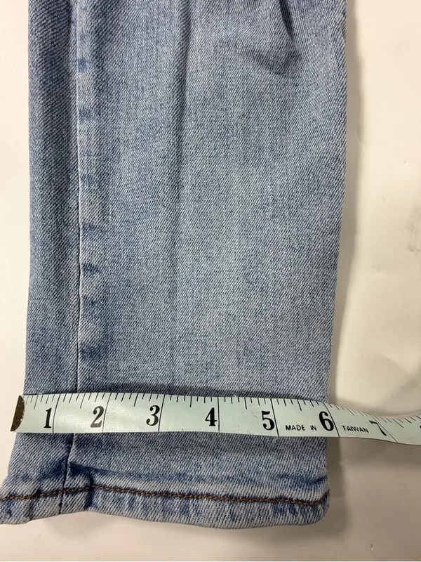 Levis‎ Wedgie Straight Leg Jeans Size 24 Light Wash Distressed High Rise Denim - Image 8