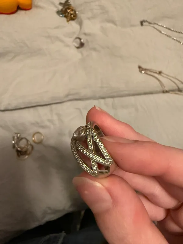 Sliver crossed dimond ring from Craig Husar Designs Silver Size 7 - Image 4