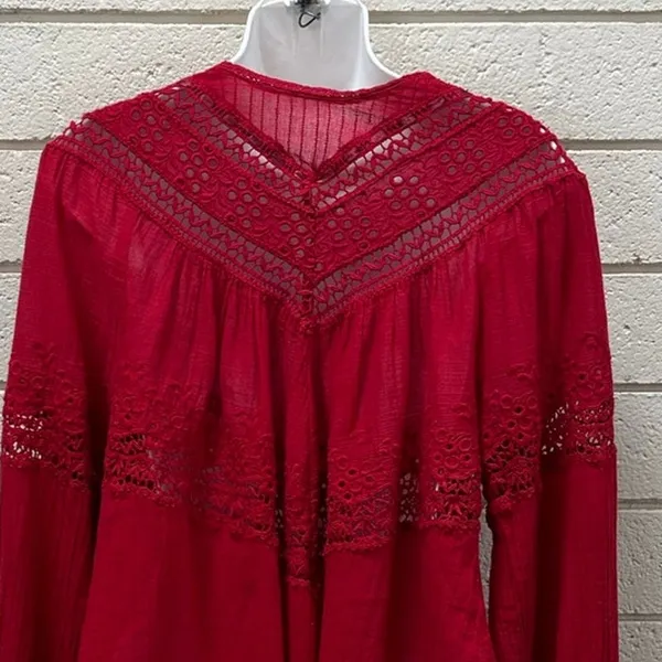 Free People Red Boho Crochet Trim Top size M - Image 5