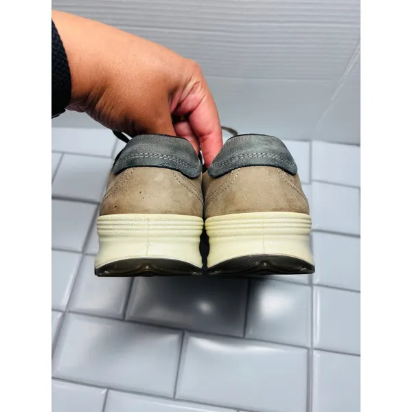 ECCO Sneakers Womens 39 Brown Good Nubuck Leather Lace Up Walking Shoes - Image 6