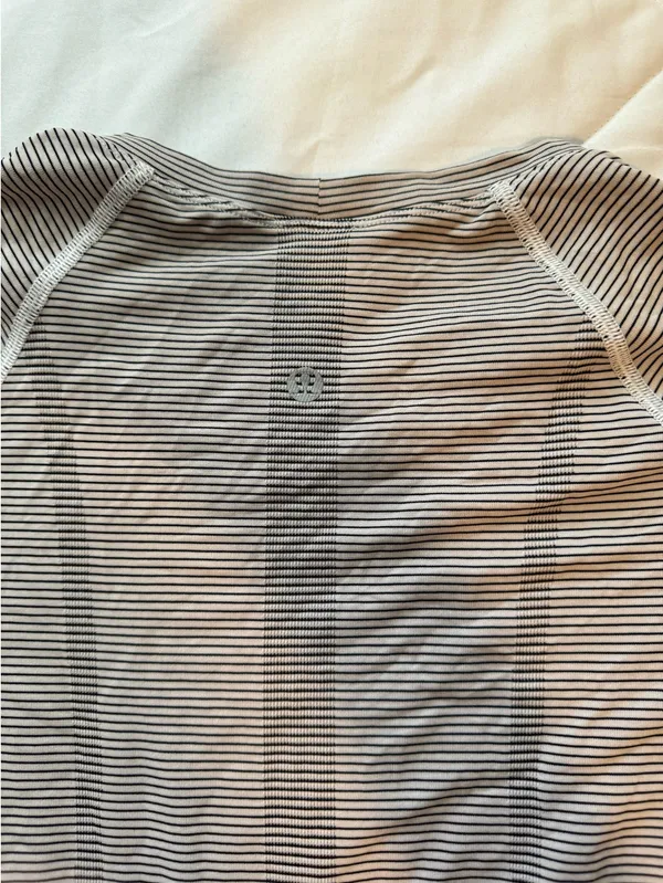 Lululemon Swiftly Tech Short Sleeve  - Image 2