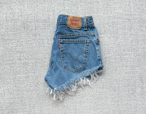 Levis Shorts - Image 3