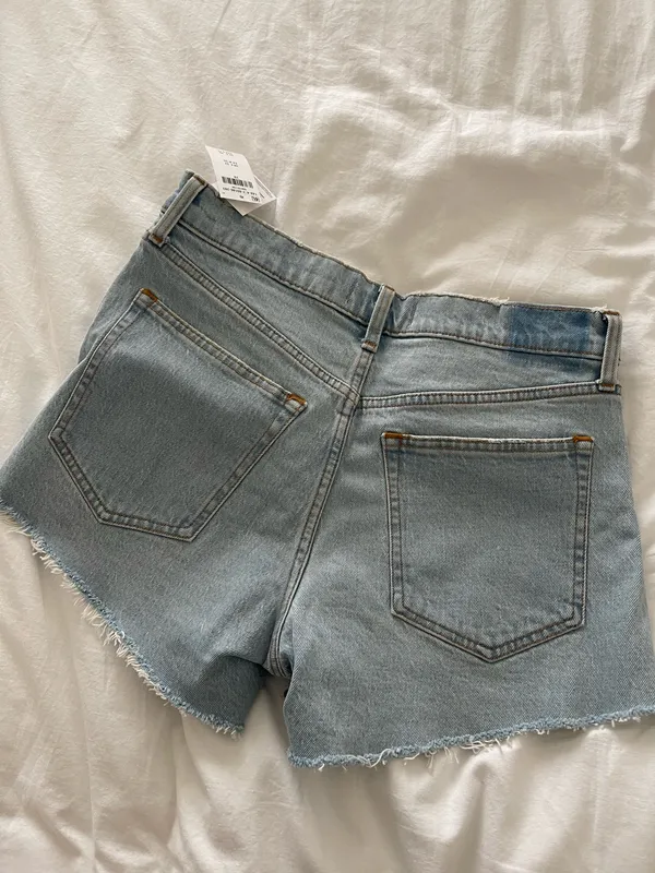Abercrombie 90s Relaxed Cutoff Shorts - Image 2