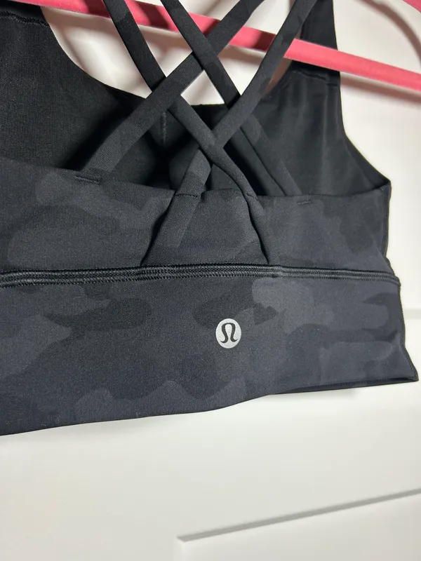 Lululemon Size 2  energy bra - Black Camo - Image 6