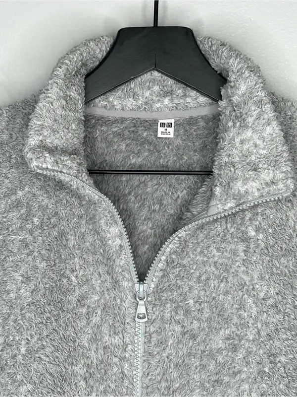 Uniqlo Grey Teddy Jacket Size M - Image 4