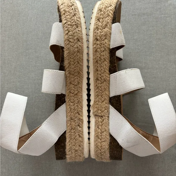 White Women's Elastic Strap Sandals Size 7 - Image 2