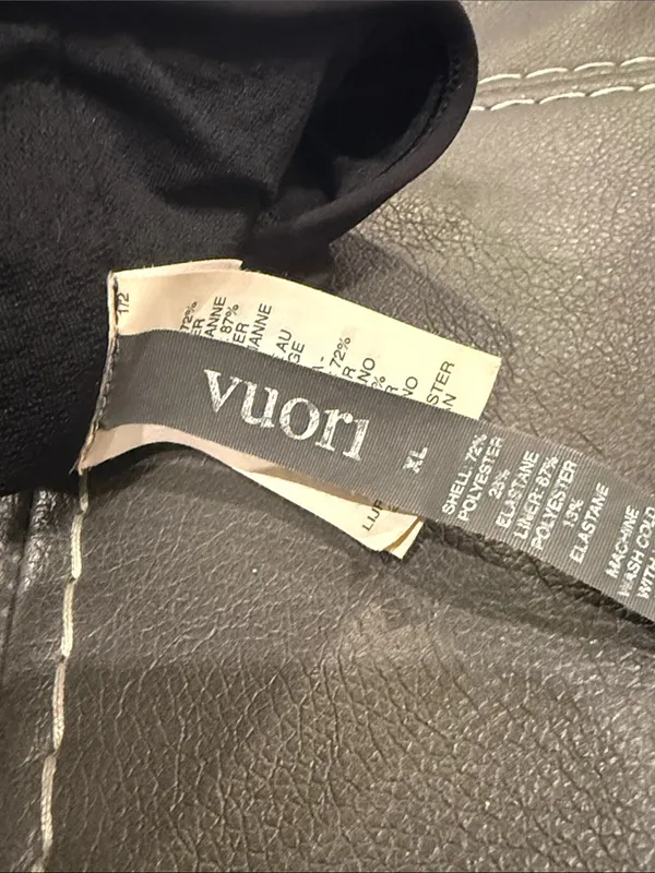 Vuori Black Strappy Wireless Sports Bra xl - Image 3