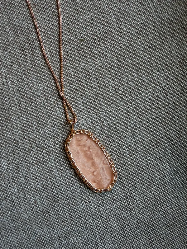 Kendra Scott Macrame Reid Canyon Rose Wood Long Pendant Necklace NWT - Image 3