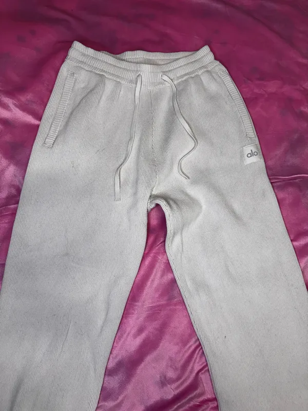 Alo Elevate Ribbed Straight Leg Pant - Image 4