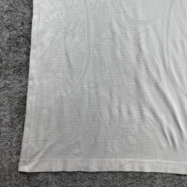 Lululemon Swiftly Tech Short Sleeve Lace Women's 12 Polar Cream - Image 3