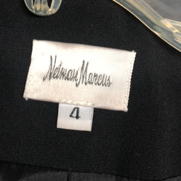 Neiman Marcus Size 4 Black blazer with ruffles edges - Image 3