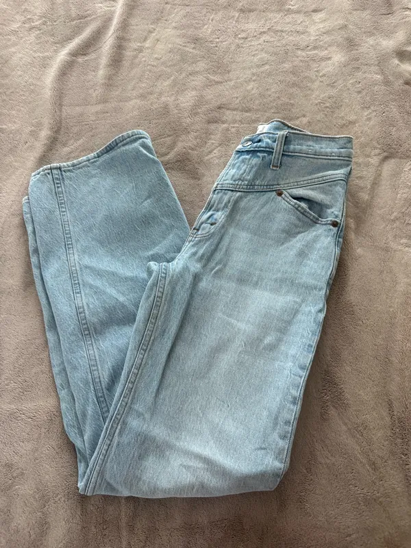 Abercrombie Jeans - Image 4