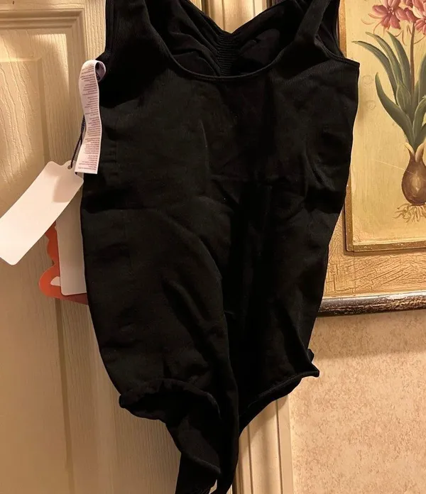 YITTY Shaping Bodysuit - Image 2