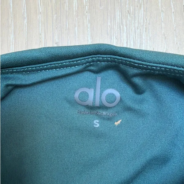 Alo Yoga Cropped Tee Capped Out Short Sleeve Softsculpt Size S Green - Image 2