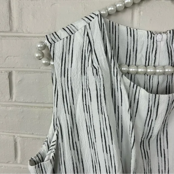 Calvin Klein White & Black Striped Drape Twist Front Dress Size 12 - Image 8