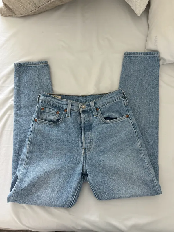 Levi’s 501 Skinny Jeans Women’s - Image 2