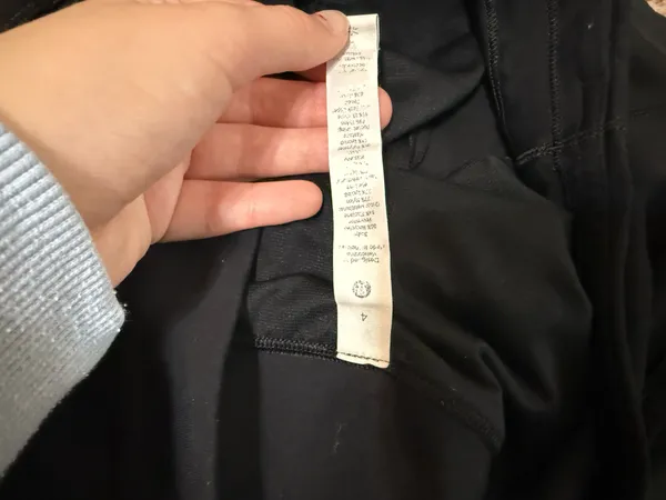 Black Lululemon Shorts Speed 4" - Image 4