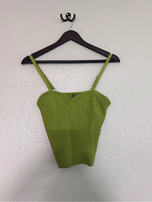 NWT $18 Wild Fable • Crop Top • Green • Adjustable Straps • M - Image 2