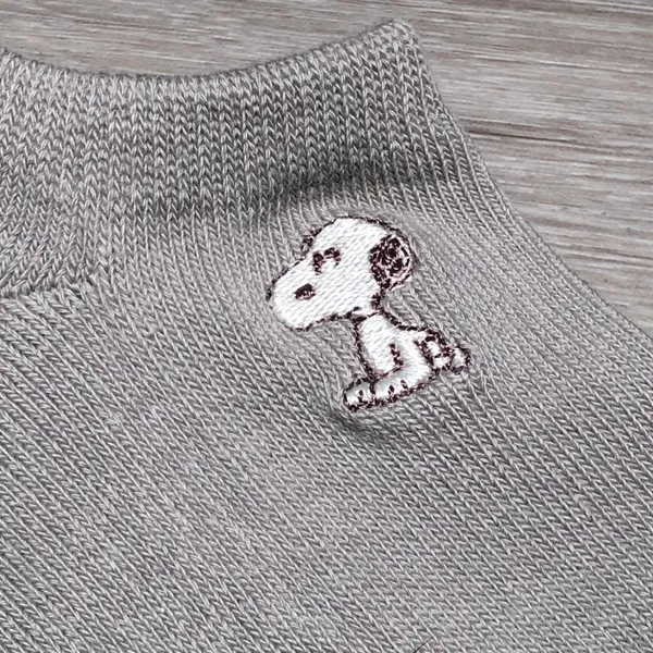 snoopy peanuts embroidered gray ankle socks - Image 4