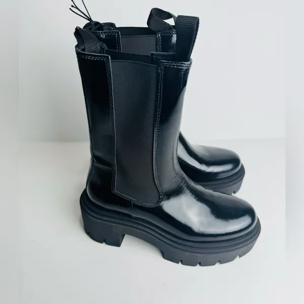 & Other Stories Chunky Platform Chelsea Leather Boots - Image 3