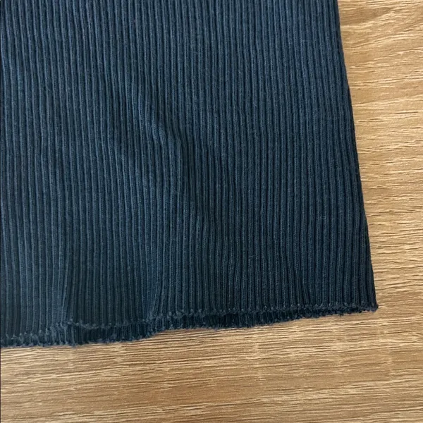 Brandy Melville Midnight Ribbed Crop Top - Image 4