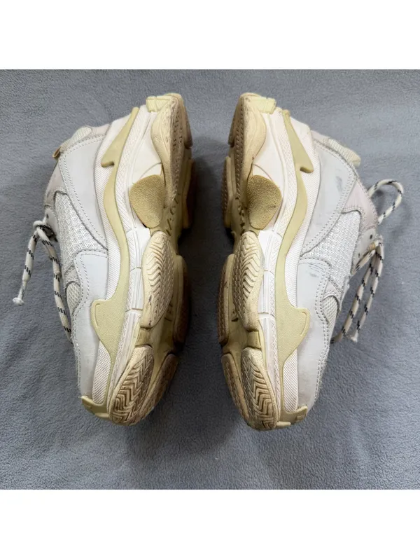 Balenciaga Triple S Women’s EU 37 US 7 White Cream Chunky Sneakers 524039 - Image 8