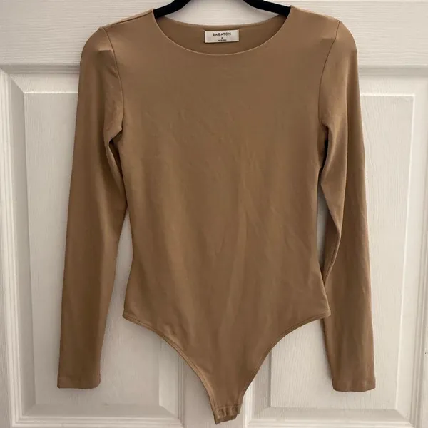 Babaton Contour Crew Long sleeves tan Bodysuit size small - Image 5