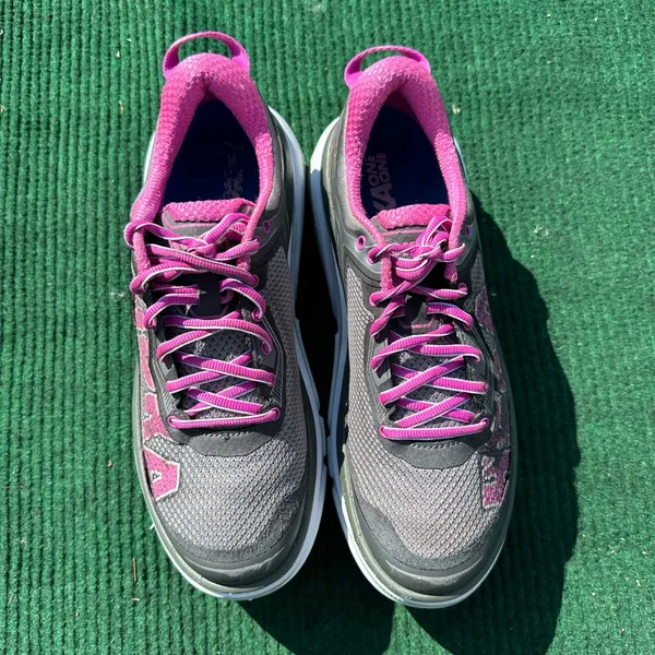Hoka Women's Gray and Pink Sneakers - Image 4