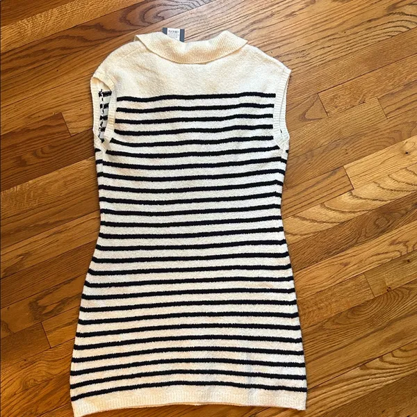 Universal Threads Mini Sweater Dress - Cream Striped S - Image 3
