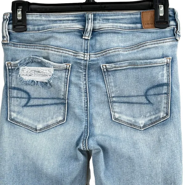 American Eagle SZ 2 SHORT Jegging Jeans Hi-Rise Distressed Stretch Frayed Hems - Image 5