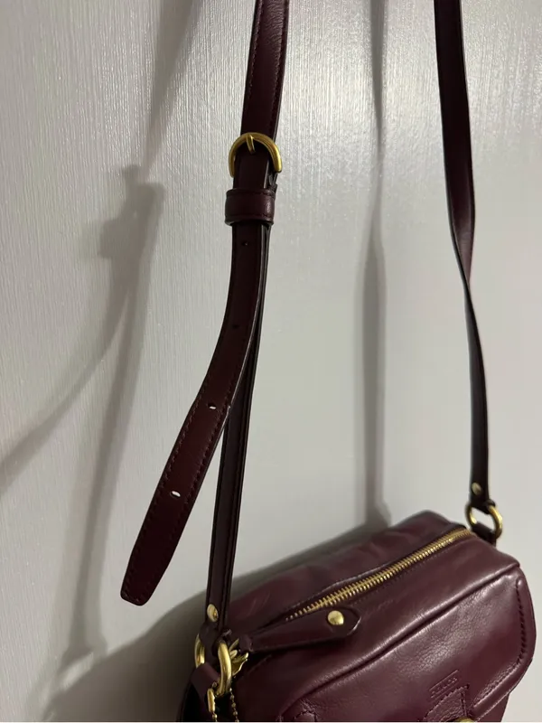 Coach Burgundy Leather Camera Crossbody with Gold Hardware - Image 7