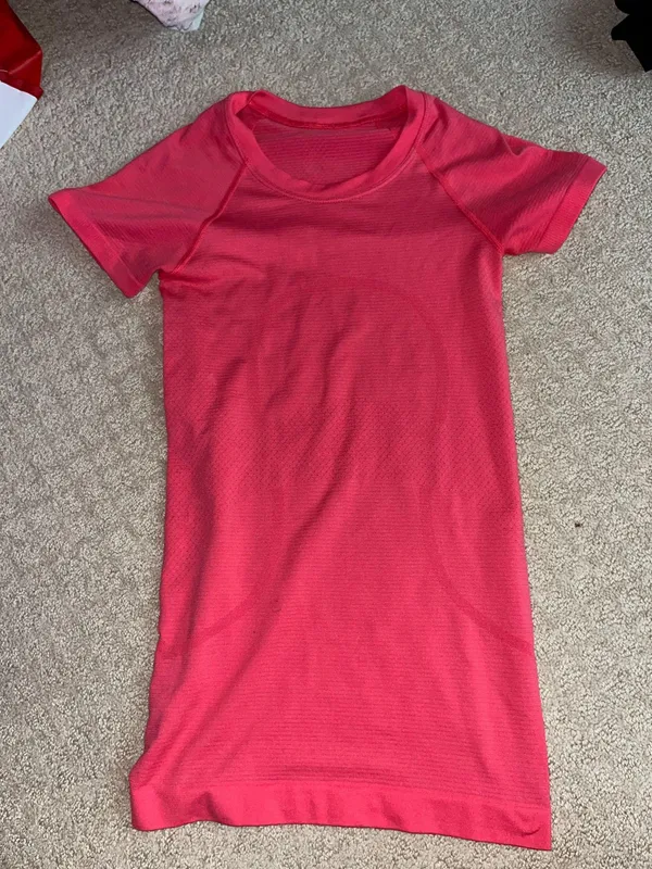 Lipgloss Lululemon Swiftly Tech Short Sleeve - Image 2