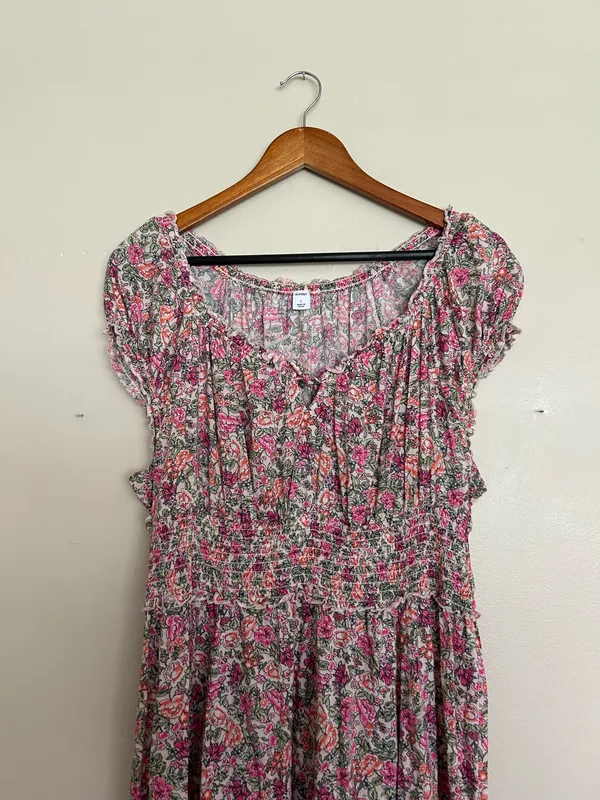 Old Navy floral maxi dress (L) - Image 2