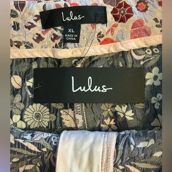 Lulus Floral One-Shoulder 2 piece set. - Image 5