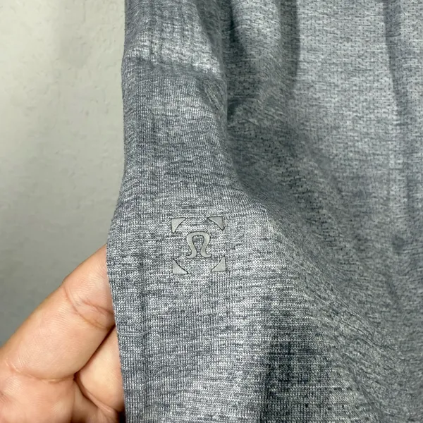 Lululemon Mens's Vent Tech Short Sleeve Shirt Size Small - Image 3