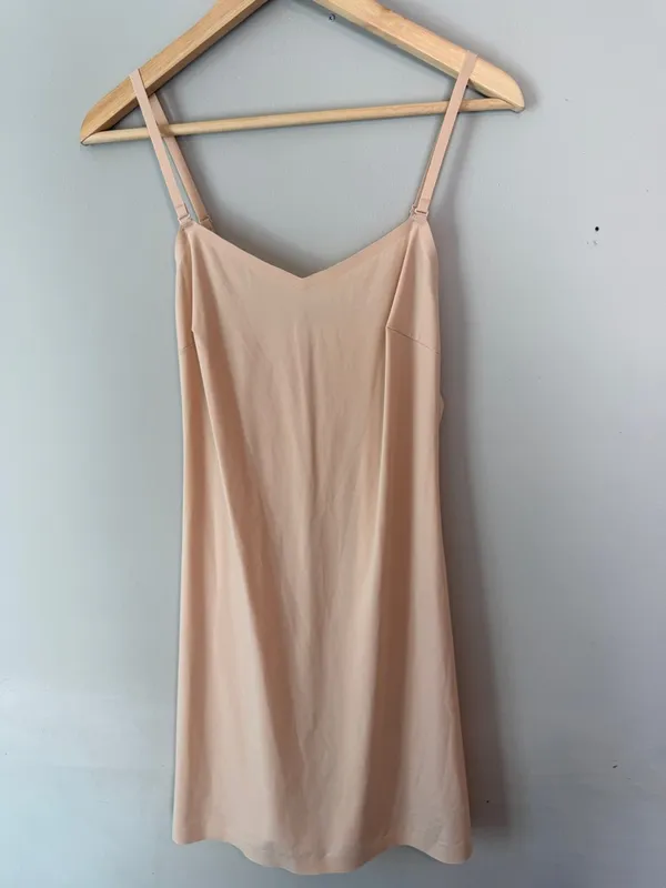 Spanx Low Back Slip Nude Medium - Image 2