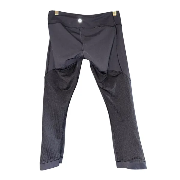Lululemon Low Rise Capri Leggings Women's 6 Black Basic Yoga Workout‎ Textured - Image 5