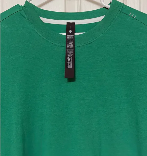 Lululemon Shirt Women’s Short Sleeve - Image 4