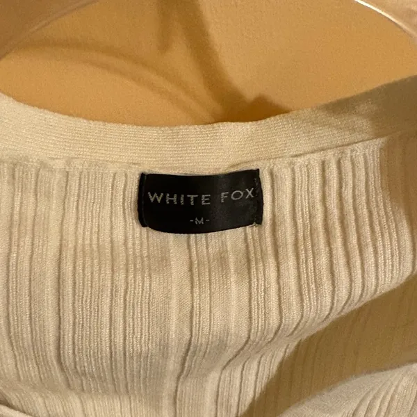 White Fox white cropped ribbed cardigan - Image 2