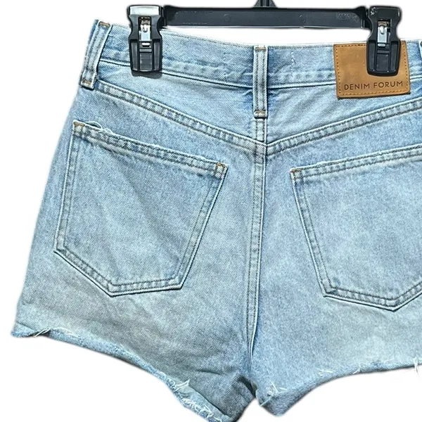 Aritzia Denim Forum Farrah‎ Cheeky Short Cutoff Denim Shorts Light Wash - Image 10