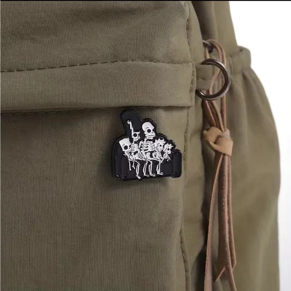 Skull Style Anime Character‎ Metal Enamel Skull Pin Halloween Clothing Lapel - Image 6